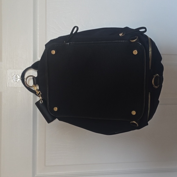 Caraa Studio Bag Small in Black Leather - Gold Hardware - Picture 7 of 10